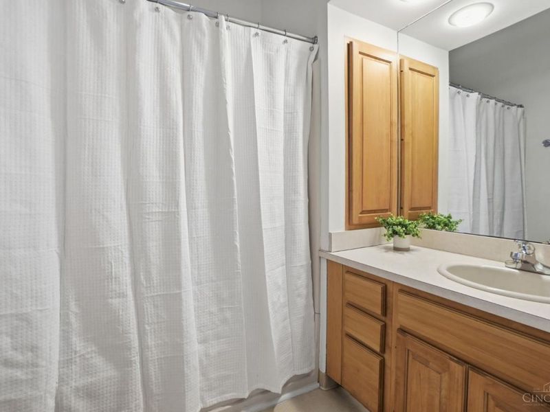 621 Evanswood Place, Cincinnati, OH 45220 Photo 40