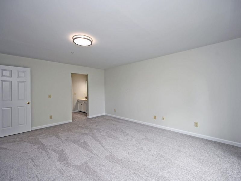 142 Palisades Point, Unit 4, Cincinnati, OH 45238 Photo 17