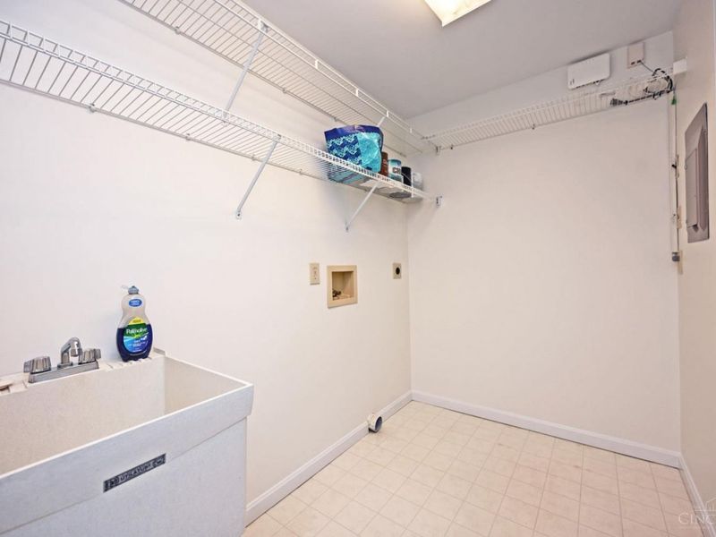 142 Palisades Point, Unit 4, Cincinnati, OH 45238 Photo 25