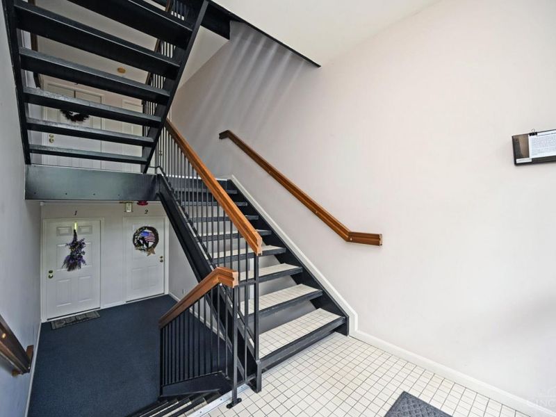 142 Palisades Point, Unit 4, Cincinnati, OH 45238 Photo 3
