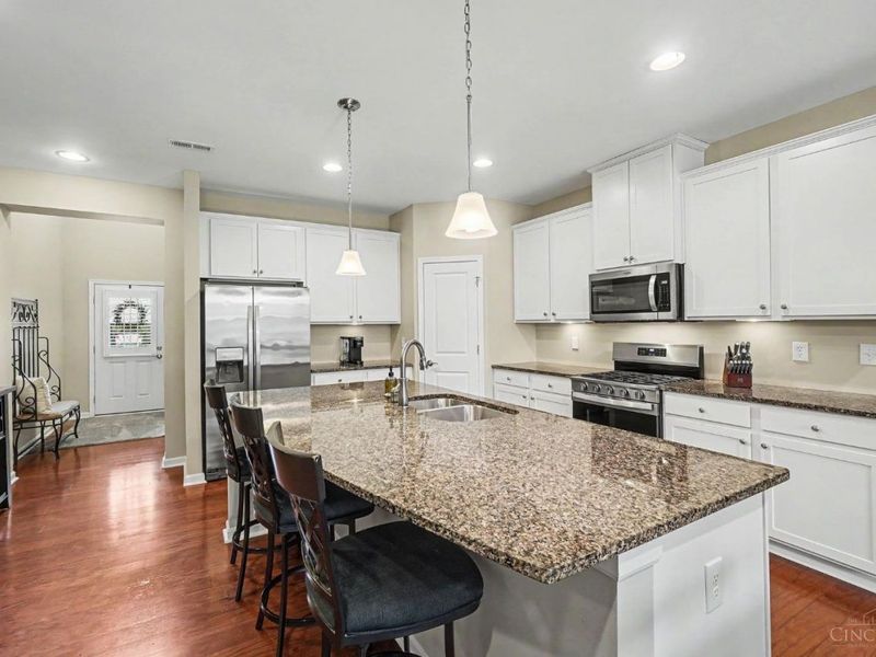 381 Turtle Creek Drive, Loveland, OH 45140 Photo 5