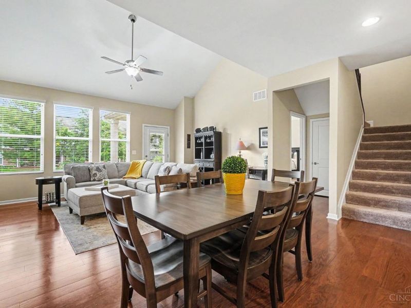 381 Turtle Creek Drive, Loveland, OH 45140 Photo 9