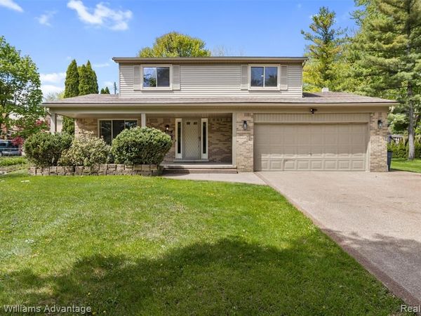 4061 Middlebury Drive, Troy, MI 48085