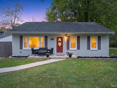 1020 Savage Road, Van Buren Twp, MI 48111