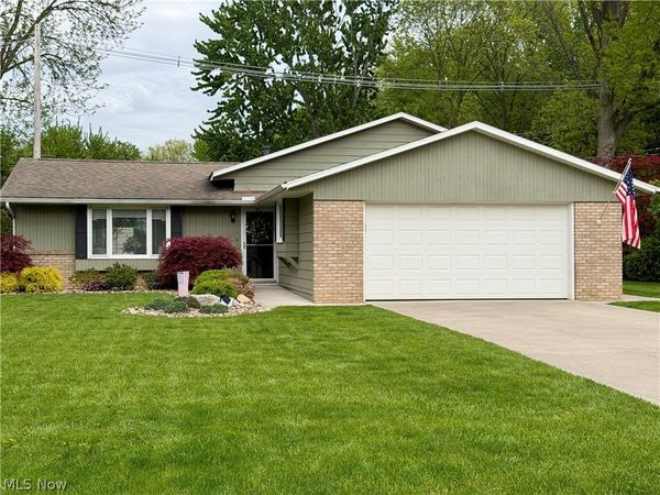 875 Princeton Avenue , Amherst, OH 44001