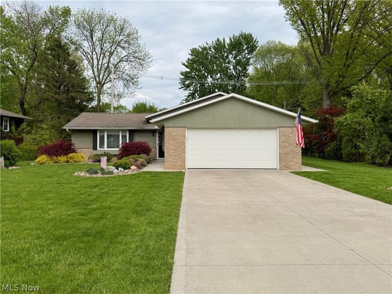 875 Princeton Avenue, Amherst, OH 44001 Photo 2