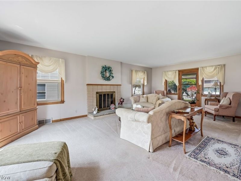 546 Perkinswood Boulevard NE, Warren, OH 44483 Photo 7