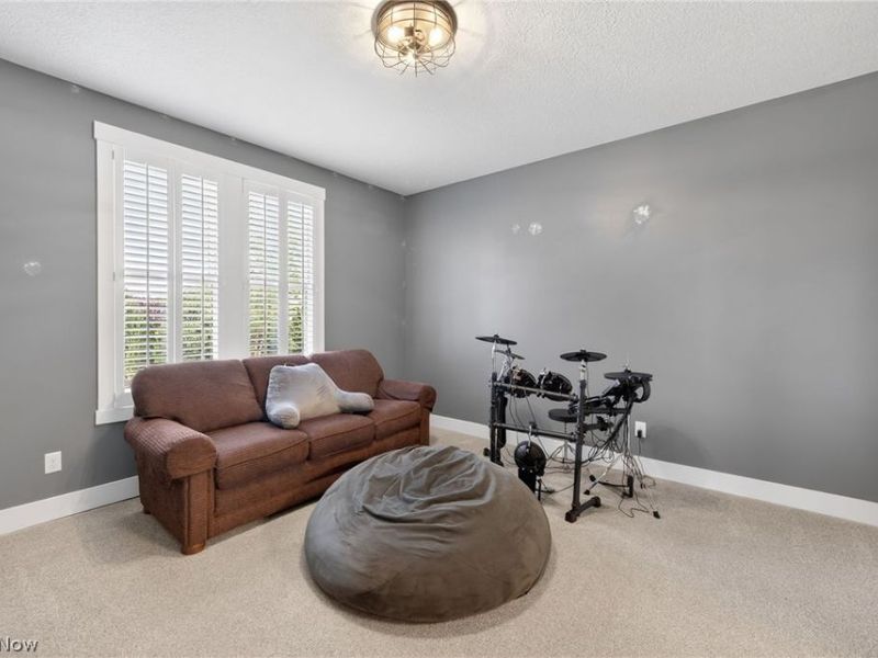 1323 Springbury Drive , Uniontown, OH 44685 Photo 19