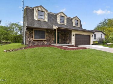 2461 Brownlee Drive, Toledo, OH 43615