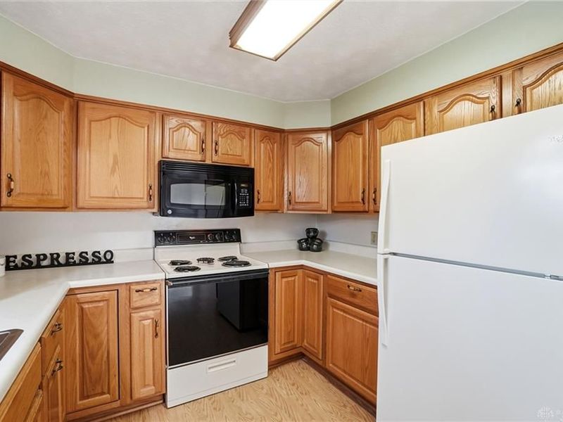 122 Parkhurst Road, Beavercreek, OH 45440 Photo 8