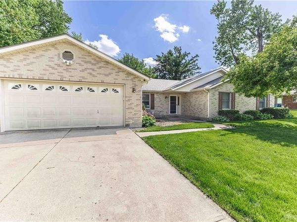 3123 Felton Drive, Beavercreek, OH 45431
