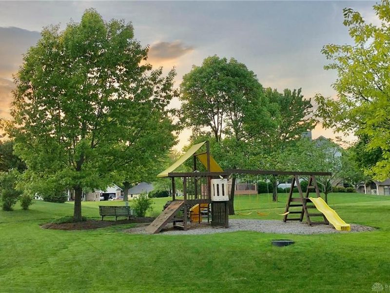 441 Maple Springs Drive, Dayton, OH 45458 Photo 34