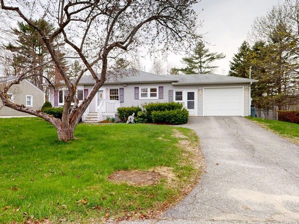 10 Riley Street, Lewiston, ME 04240