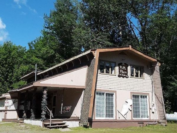 8 Main Street , Eustis, ME 04982