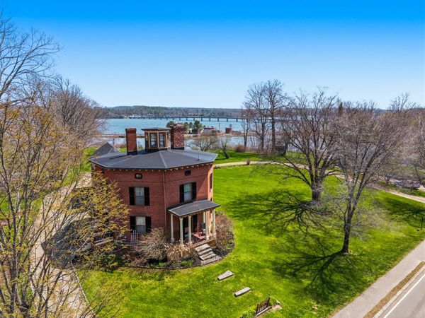 63 Federal Street, Wiscasset, ME 04578