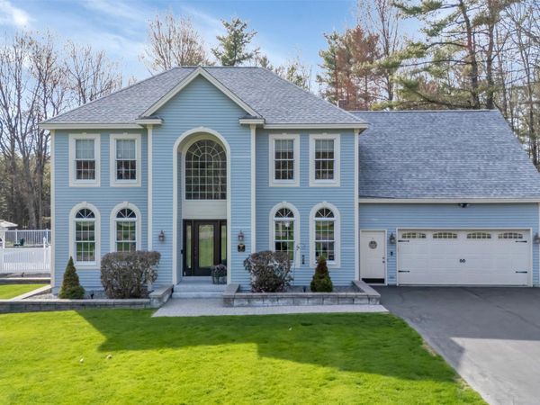 16 Caldwell Circle, Lewiston, ME 04240