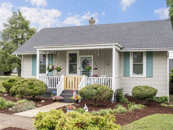 701 Lawrence St , Old Hickory, TN 37138