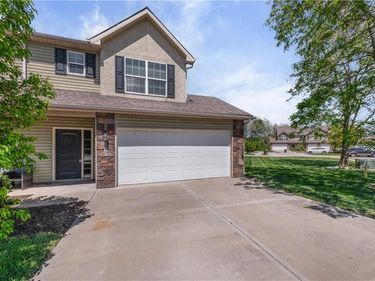 3850 NW 94th Street, Kansas City, MO 64154