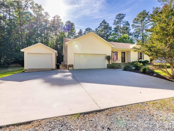 204 Millwheel Lane , Mount Gilead, NC 27306