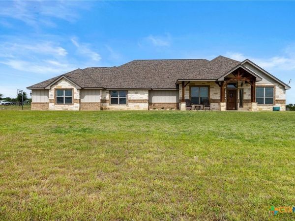 847 Twin Mountain Road, Copperas Cove, TX 76522