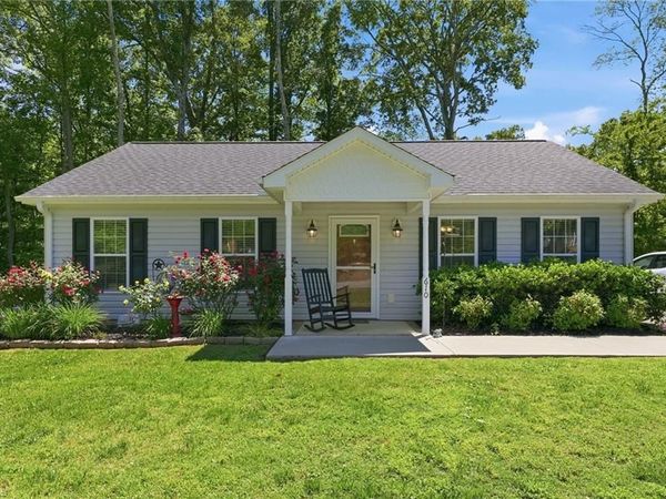 610 Burlington Avenue , Gibsonville, NC 27249