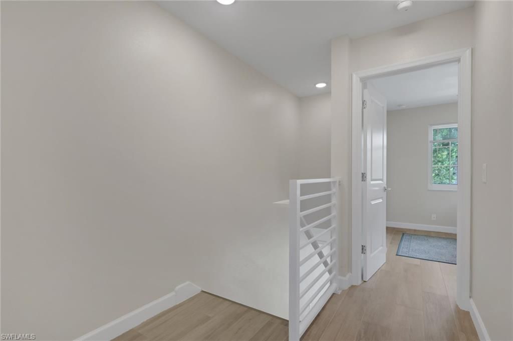 230 3rd Ave S, Unit 4, Naples, FL 34102 Photo