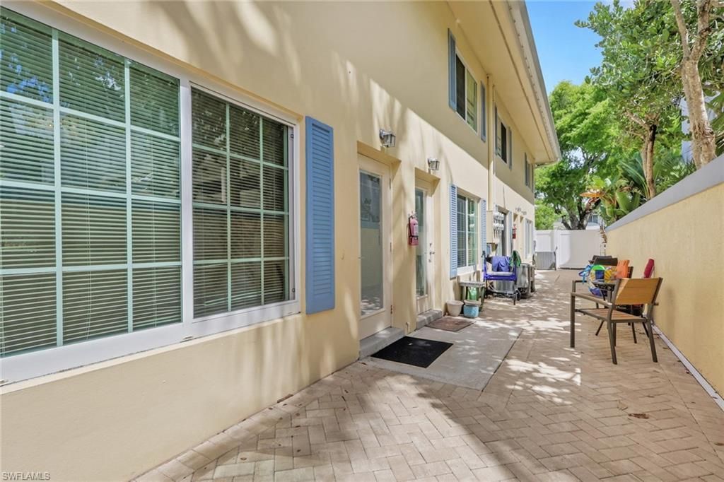 230 3rd Ave S, Unit 4, Naples, FL 34102 Photo
