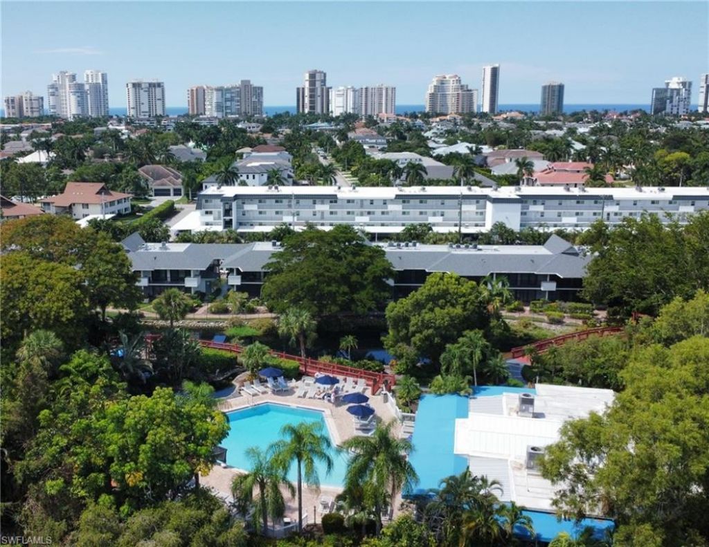 600 Neapolitan Way , Unit 152, Naples, FL 34103 Photo