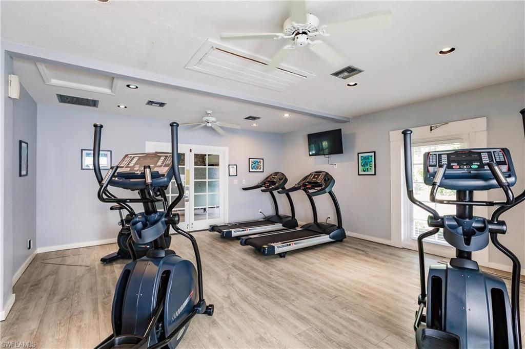 600 Neapolitan Way , Unit 152, Naples, FL 34103 Photo