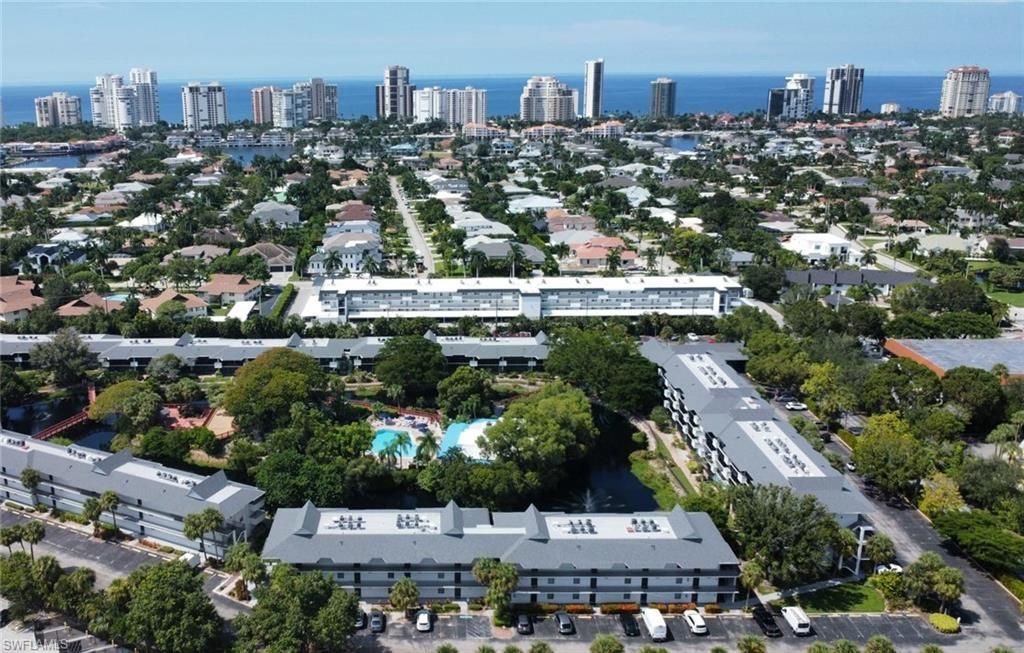 600 Neapolitan Way , Unit 152, Naples, FL 34103 Photo