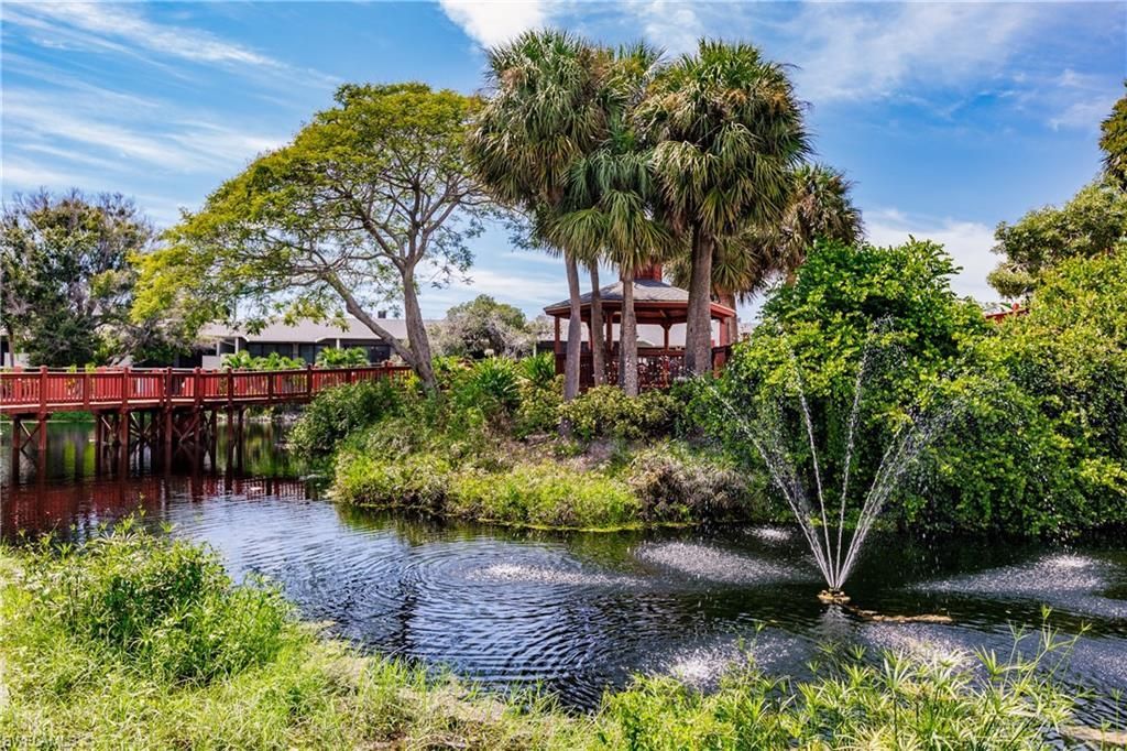 600 Neapolitan Way , Unit 152, Naples, FL 34103 Photo