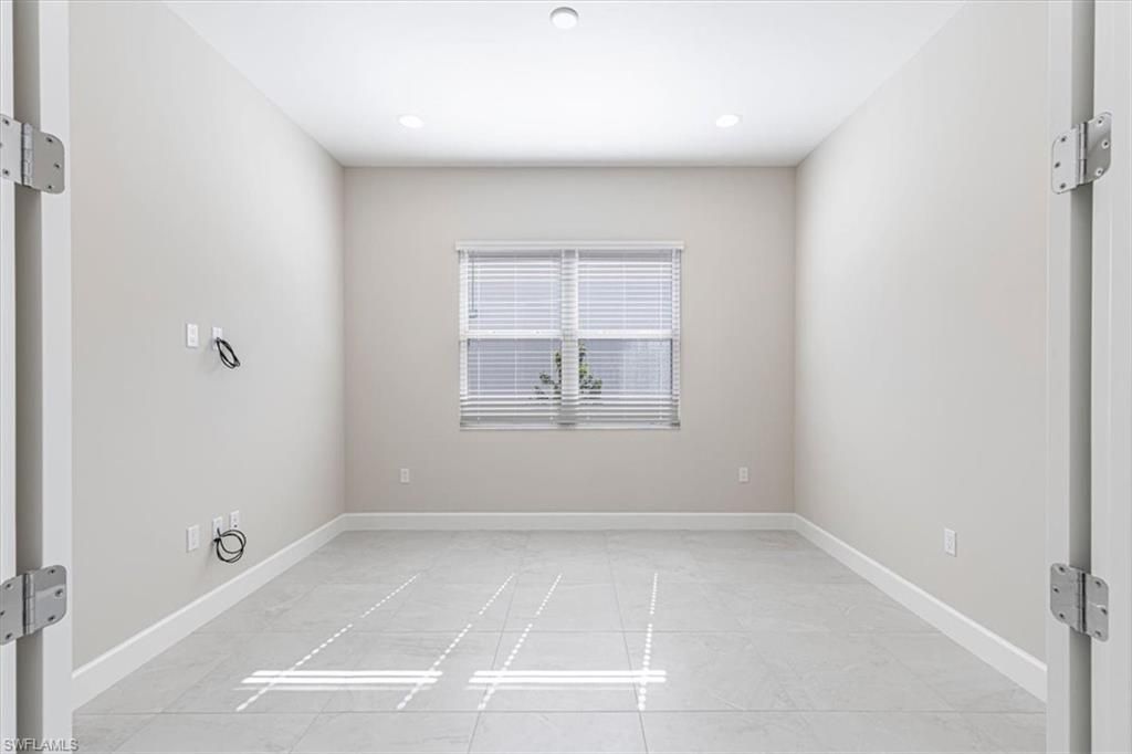 2745 Durham Cir, Naples, FL 34112 Photo