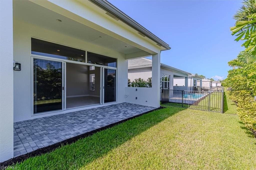 2745 Durham Cir, Naples, FL 34112 Photo