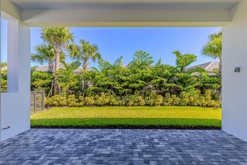 2745 Durham Cir, Naples, FL 34112 Photo