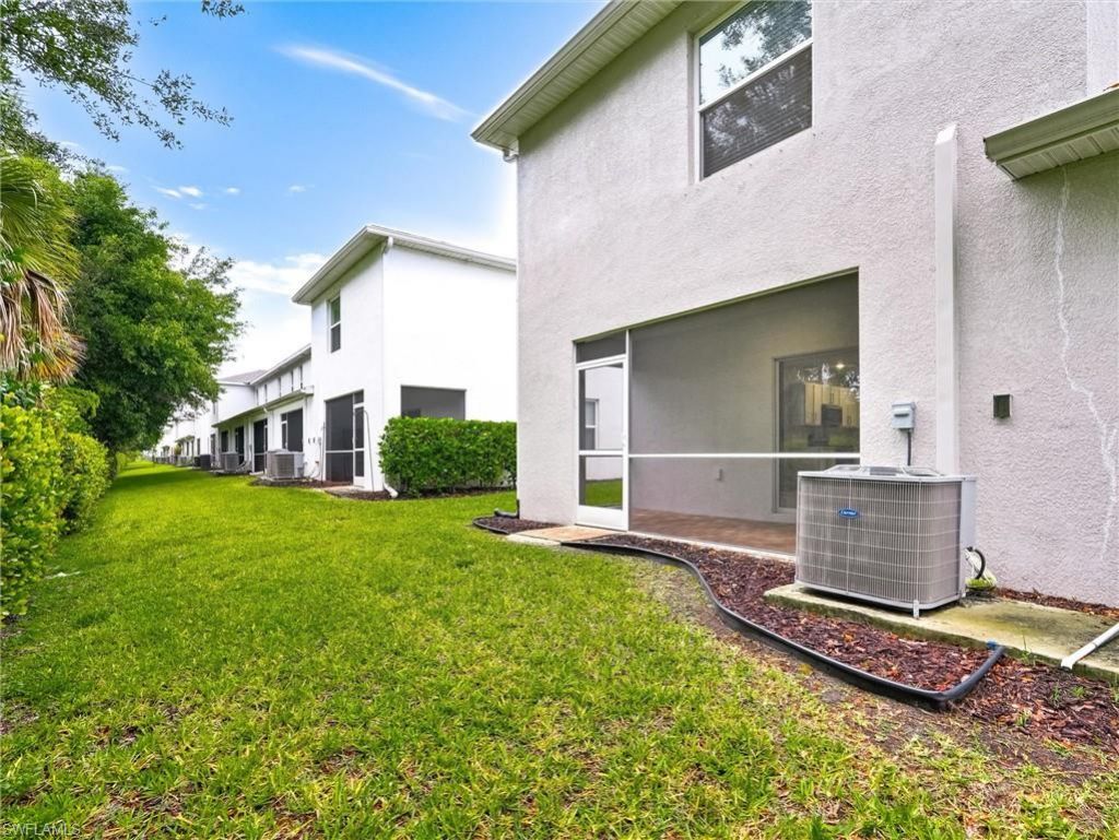 15359 Wildflower Cir, Naples, FL 34119 Photo