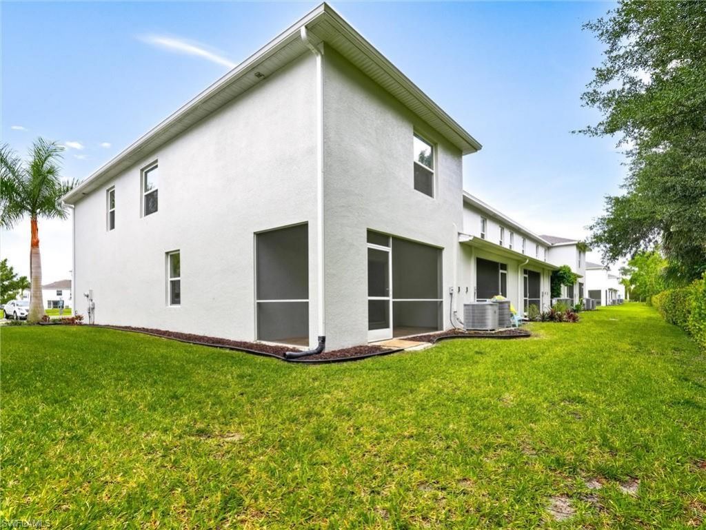 15359 Wildflower Cir, Naples, FL 34119 Photo