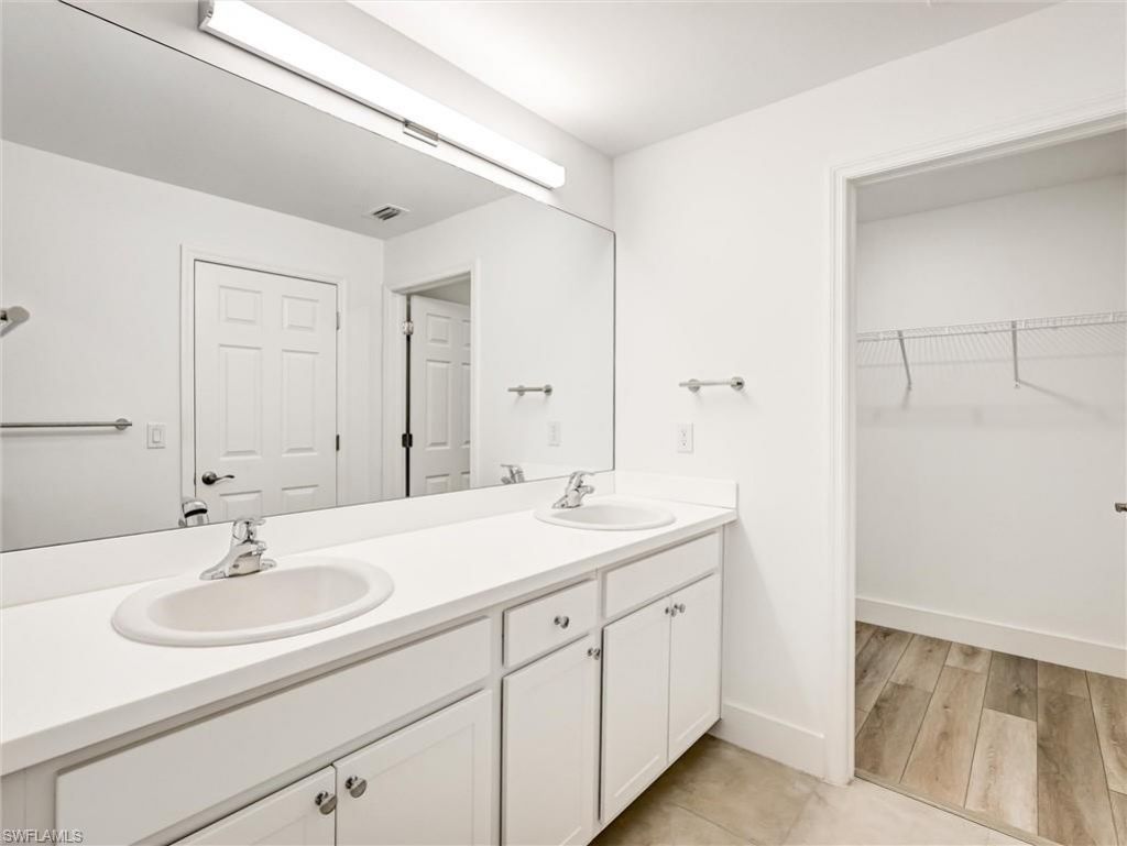 15359 Wildflower Cir, Naples, FL 34119 Photo