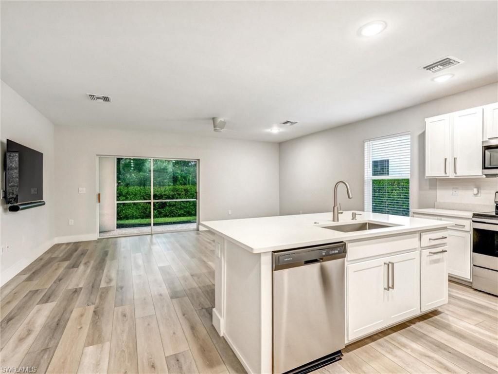 15359 Wildflower Cir, Naples, FL 34119 Photo