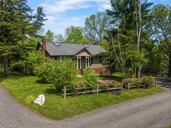 9 Easy Street , Hopewell Junction, NY 12533