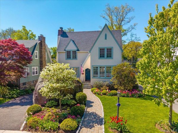 414 Washington Avenue, Pelham, NY 10803