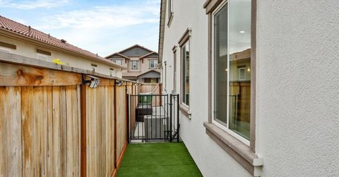 3366 Apollo Ct, Folsom, CA 95630 Photo