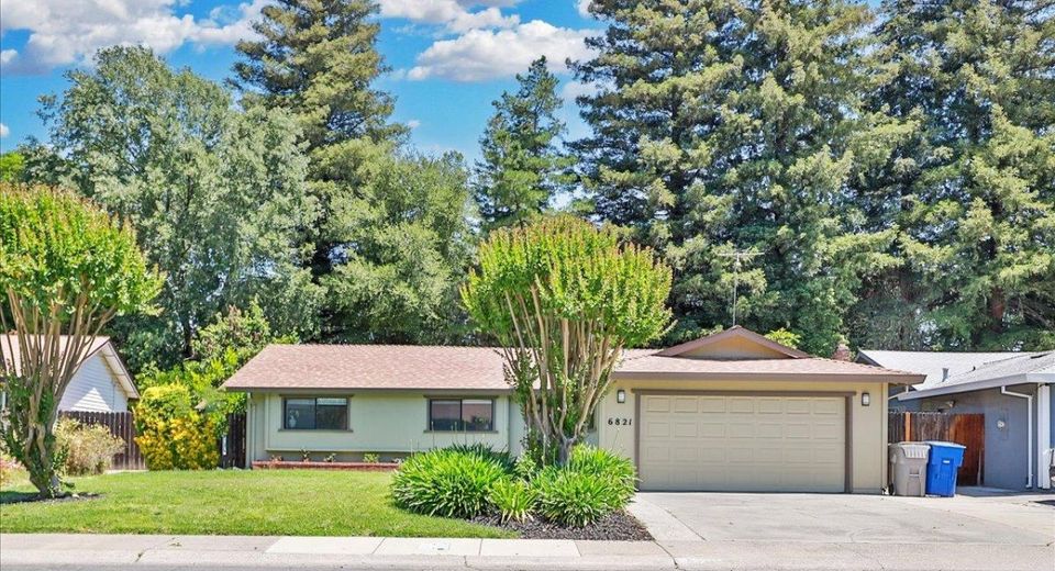 6821 Havenhurst Dr, Sacramento, CA 95831 Photo