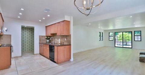 6821 Havenhurst Dr, Sacramento, CA 95831 Photo