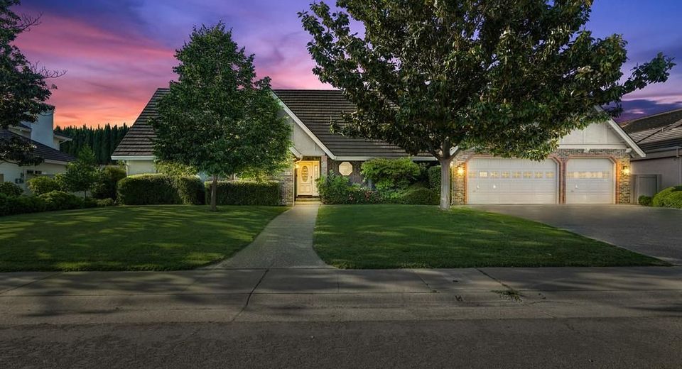 819 Lake Front Dr, Sacramento, CA 95831 Photo