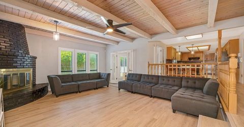 819 Lake Front Dr, Sacramento, CA 95831 Photo