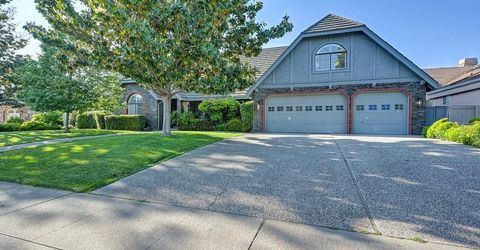 819 Lake Front Dr, Sacramento, CA 95831 Photo