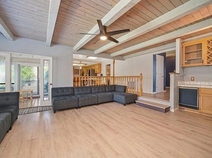 819 Lake Front Dr, Sacramento, CA 95831 Photo