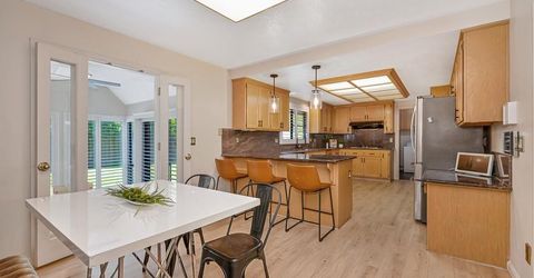 819 Lake Front Dr, Sacramento, CA 95831 Photo