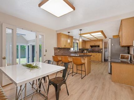 819 Lake Front Dr, Sacramento, CA 95831 Photo