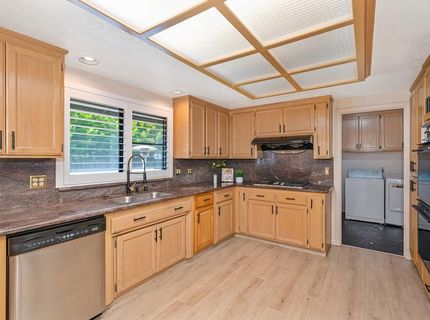 819 Lake Front Dr, Sacramento, CA 95831 Photo